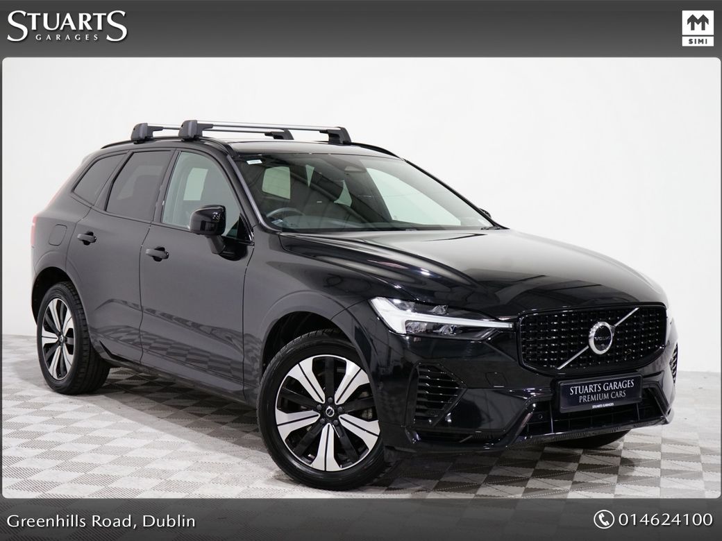 Image for 2023 Volvo XC60 T6 XC60 PLUS DARK: PANORAMIC SUNROOF, 19” DIAMOND CUT ALLOYS, ONYX BLACK METALLIC WITH CHARCOAL LEATHER, KEYLESS ENTRY, HEATED SEATS
