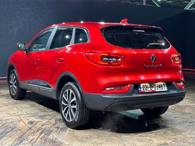 Image for 2022 Renault Kadjar EQUILIBRE TCE 140 - 17'' ALLOY WHEELS - PARKING SENSORS - PRIVACY GLASS - REVERSE CAMERA/360 PARKING RADAR