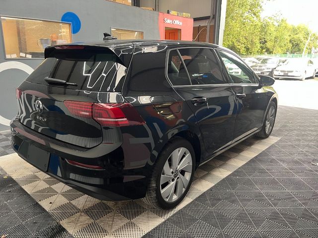 Image for 2025 Volkswagen Golf 2025 VOLKSWAGEN GOLF 5D TDI ACTIVE BASIC 4K KM AUTOMATIC 2.0/ CRUISE CONTROL / REVERSE CAMERA / HEATED SEATS / AMBIENT LIGHTS