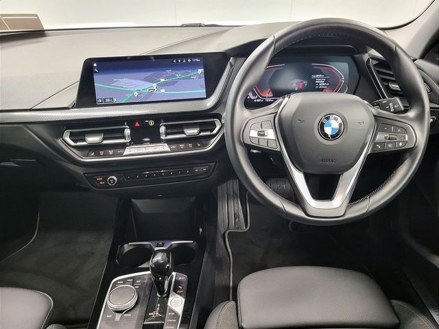Image for 2023 BMW 1 Series 118i Sport