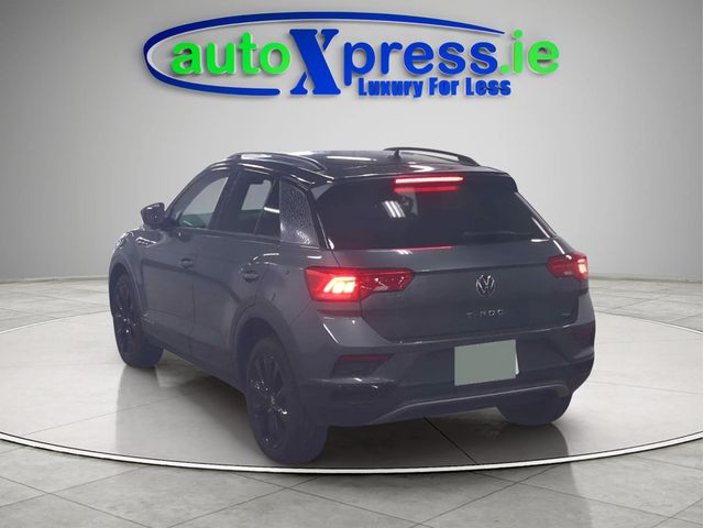 Image for 2022 Volkswagen T-Roc High Spec 2.0 TDI Auto Black Style — Reversing Camera Included