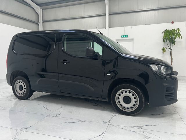 Image for 2023 Peugeot Partner 