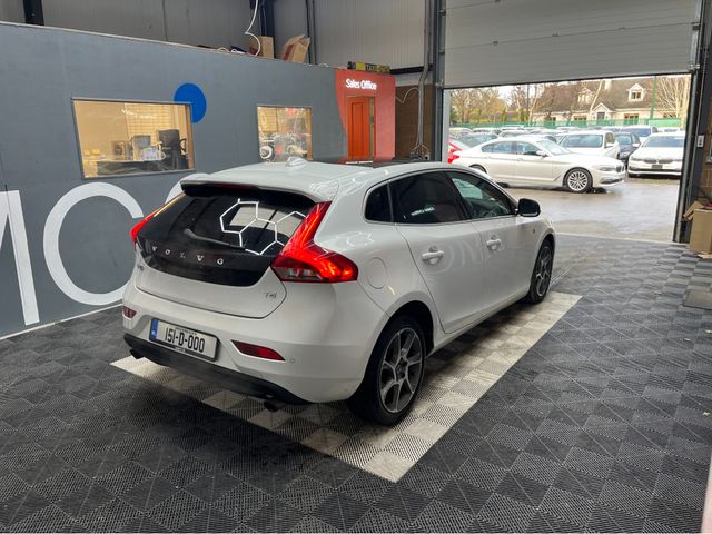 Image for 2015 Volvo V40 €13950 2015 VOLVO V40 AUTOMATIC PAN ROOF / BLACK LEATHER 