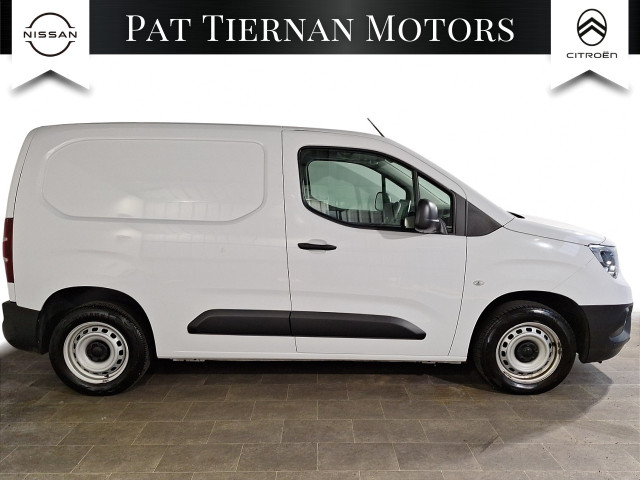Image for 2023 Opel Combo MWB 1.5 100HP