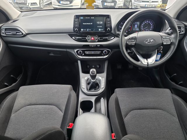 Image for 2022 Hyundai i30 1.6 CRDI DELUXE // NEW NCT TILL 01/28