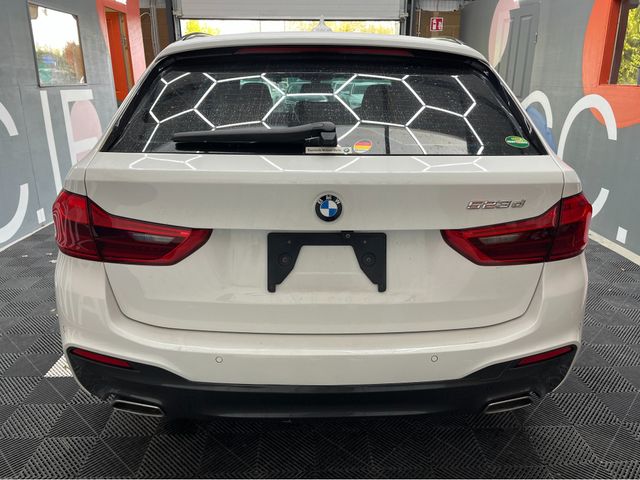 Image for 2019 BMW 5 Series €26950 2019 BMW 523D 2.0 AUTOMATIC / CRUISE CONTROL / REVERSE CAMERA / ELECTRIC MEMORY SEATS / AMBIENT LIGHTS AND MORE