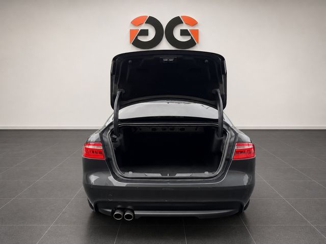 Image for 2016 Jaguar XE 2.0 D R-SPORT 180PS 4DR AUTO