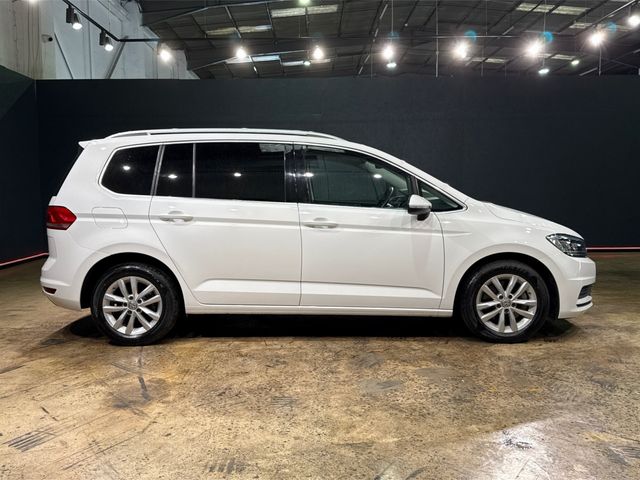 Image for 2019 Volkswagen Touran TSI COMFORT LINE - 7 SEATER - FACTORY ALLOYS - REAR CAMERA - CRUISE CONTROL