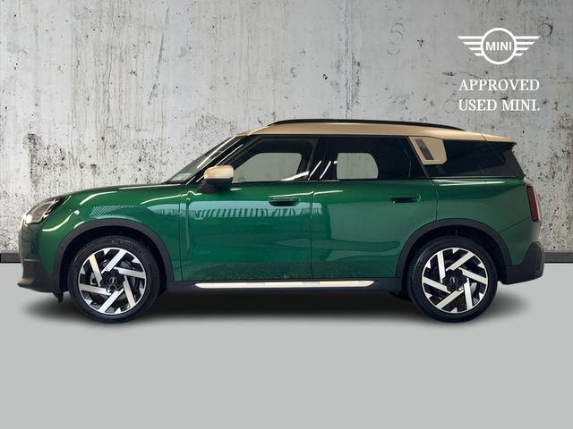 Image for 2025 Mini Countryman C