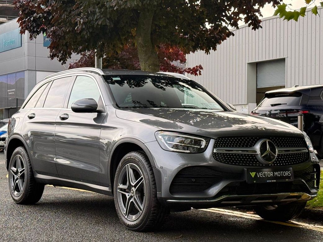 Image for 2022 Mercedes-Benz GLC Class 300E AMG LINE 4MATIC PHEV BLACK LEATHER