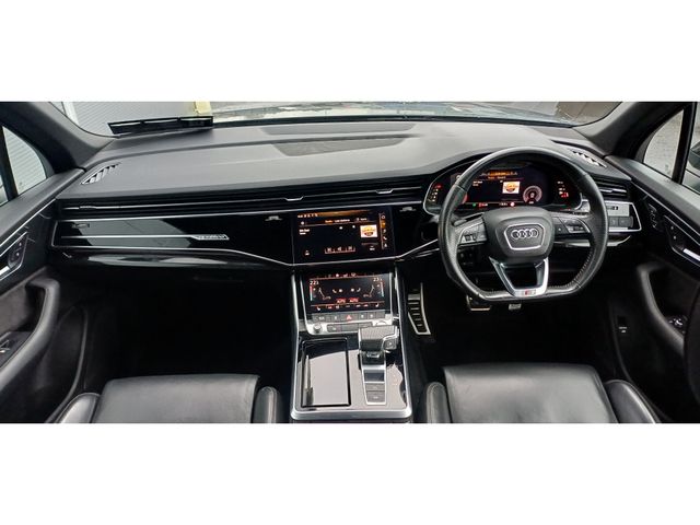 Image for 2020 Audi Q7 50 TDI 3.0 QUATTRO S LINE BLACK EDITION 2 SEATER COMMERCIAL