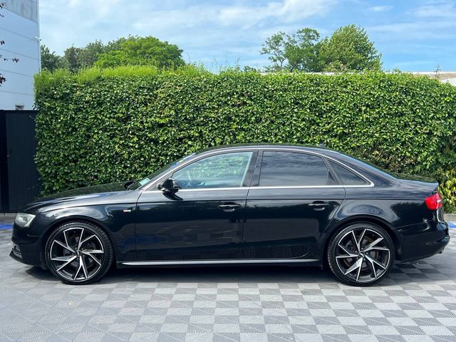 Image for 2014 Audi A4 S-LINE 2.0 TFSI // NEW 19" S-LINE ALLOYS // REVERSE CAMERA // S-LINE POWERED & HEATED SEATS