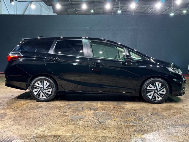Image for 2019 Honda Shuttle AUTOMATIC 1.5L HYBRID - REVERSE CAMERA - CRUISE CONTROL 
