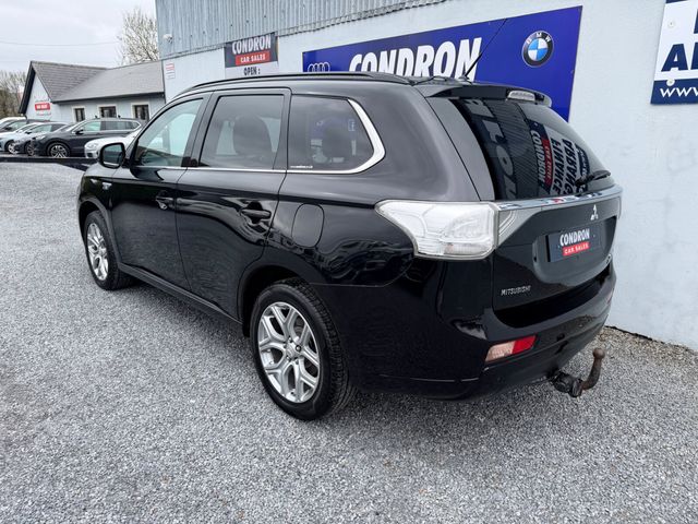 Image for 2015 Mitsubishi Outlander PHEV Intense+