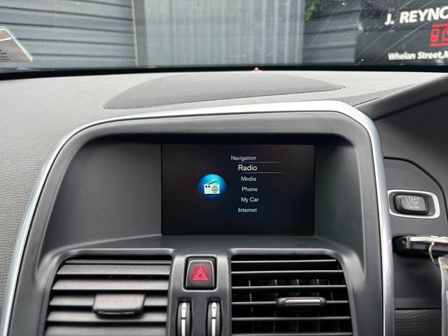 Image for 2016 Volvo XC60 D4 (190hp) FWD SE LUX Geartronic