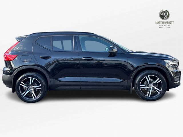 Image for 2020 Volvo XC40 D3 R-DESIGN AUTO DIESEL