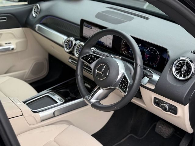 Image for 2025 Mercedes-Benz GLB Class 200D AMG Styling Progressive 7 Seater Auto