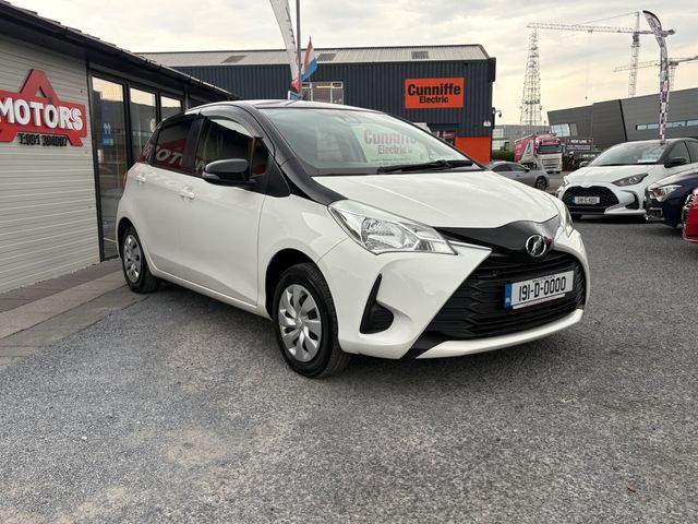 Image for 2019 Toyota Yaris Hybrid Luna