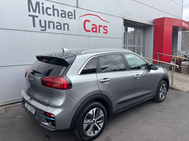Image for 2022 Kia e-Niro 64kwh Long Range, Auto, CarPlay, Camera, Privacy Glass, 17" Alloys, Cruise Control, 1/2 Leather