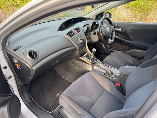 Image for 2014 Honda Civic 1.4 I-vtec ES 4DR 6 Speed Manual