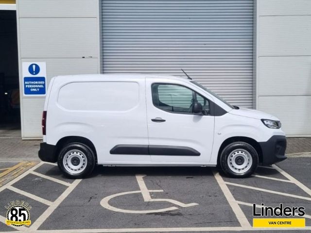 Image for 2025 Citroen Berlingo LX PLUS 252 0KMS DEMO