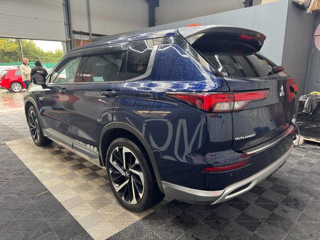 Image for 2023 Mitsubishi Outlander 2023 MITSUBISHI OUTLANDER PHEV 4WD P 2.4 AUTOMATIC / CRUISE CONTROL / 360 CAMERA / ELECTRIC MEMORY & HEATED SEATS / HEATED STEERING WHEEL / PADDLE SHIFTERS / 7 SEATS OPTION AND MORE