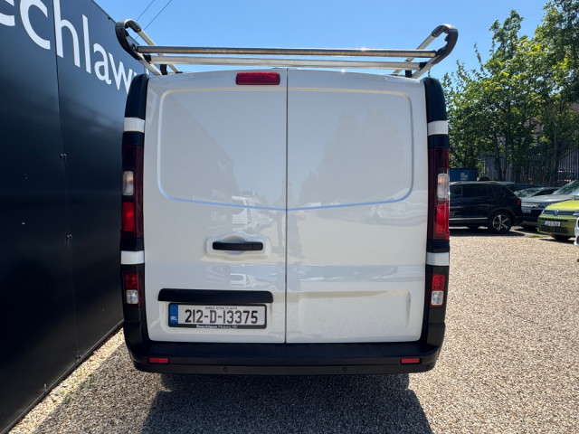 Image for 2021 Renault Trafic 2.0 DCI 120 PS BUSINESS LWB VAN // PRICE EXCL. VAT // ONE OWNER // GREAT CONDITION // DOCUMENTED SERVICE HISTORY // 10/26 CVRT // 