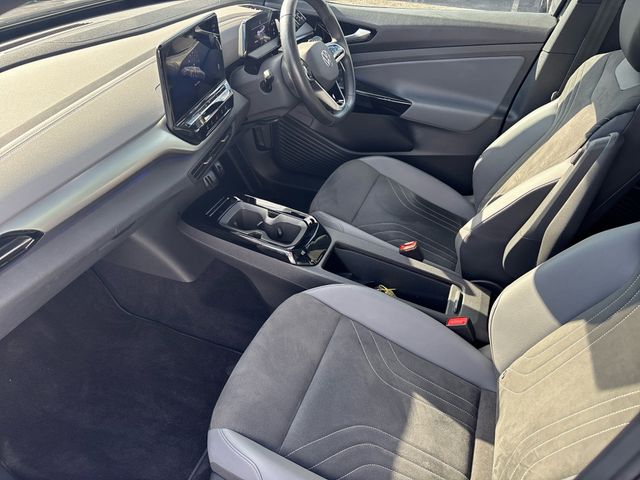 Image for 2024 Volkswagen ID.5 STYLE PRO