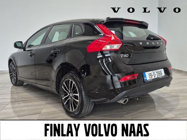 Image for 2019 Volvo V40 D3 (150hp) Momentum Edition