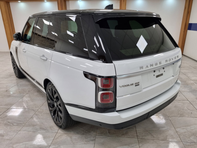 Image for 2021 Land Rover Range Rover VOGUE SE 