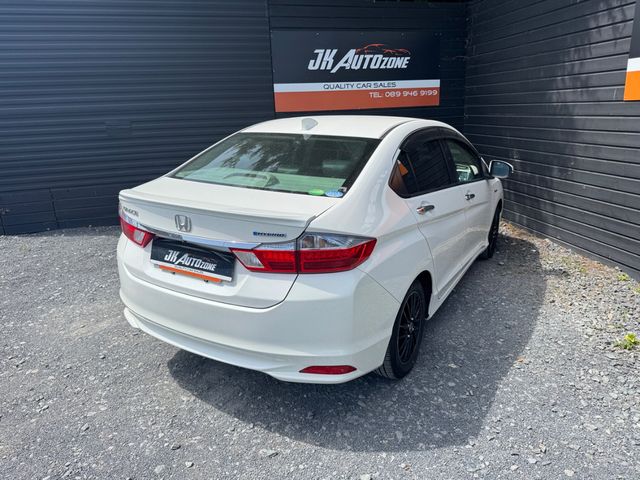 Image for 2016 Honda Grace 1.5 HYBRID AUTO