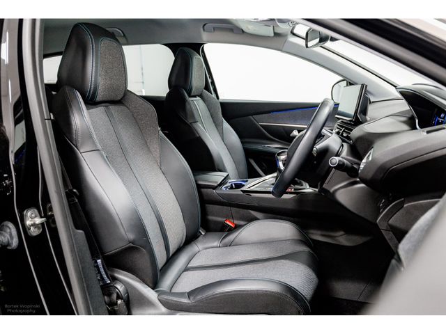 Image for 2021 Peugeot 3008 Allure 1.2 Petrol 130HP