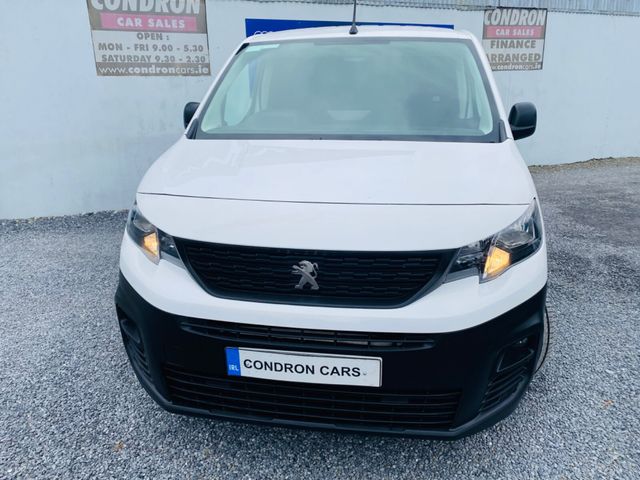 Image for 2021 Peugeot Partner 