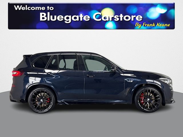 Image for 2023 BMW X5 G05 XDRIVE 45E M SPORT PHEV A UPGRADED 22"ALLOYS WITH BODY KIT**HEATED ELECTRIC MEMORY SEATS**WIRELESS PHONE CHARGER**BLACK LEATHER INTERIOR**REVERSE CAMERA**HARMON KARDON**HEADS UP DISPLAY**