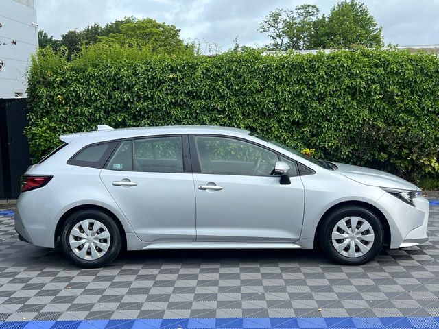 Image for 2022 Toyota Corolla TOURING 1.8 HYBRID // DIGITAL CLIMATE CONTROL // REVERSE CAMERA // ADAPTIVE CRUISE CONTROL