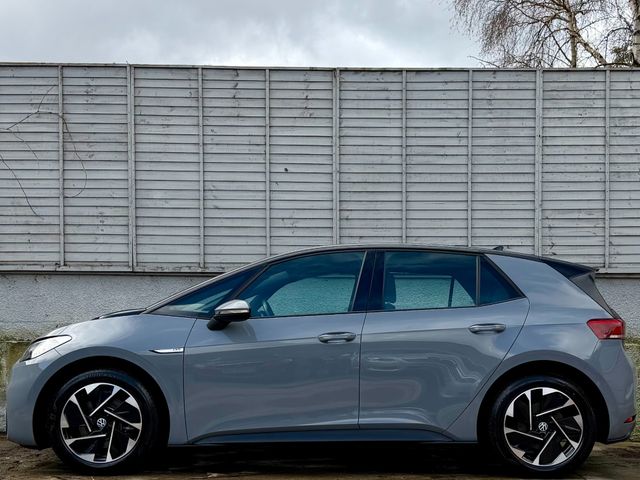 Image for 2022 Volkswagen ID.3 LIFE PRO PERFORMANCE / ALLOYS / PARK SENSORS / 58 KWH / ONE OWNER / *FINANCE PACKAGES AVAILABLE*