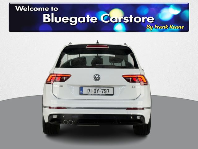 Image for 2017 Volkswagen Tiguan COMFORTLINE 2.0 TDI 115BHP**PANORAMIC SUNROOF**R LINE EXTERIOR PACK**19"ALLOYS**BLACK CLOTH INTERIOR**PARKING SENSORS**KEYLESS START**BLUETOOTH**MULTIFUNCTIONAL STEERING WHEEL**FINANCE AVAILABLE**