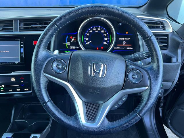 Image for 2017 Honda Fit SPORT 1.5 HYBRID // DIAMOND CUT ALLOYS // PADDLE GEAR SHIFTERS // CRUISE CONTROL
