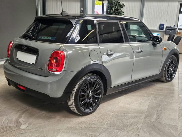 Image for 2017 Mini Cooper Cooper