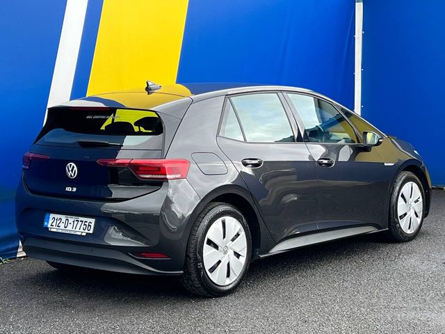 Image for 2021 Volkswagen ID.3 LIFE 58KWH // HEATED SEATS // APPLE CARPLAY/ANDROID AUTO // DUAL ZONE CLIMATE CONTROL