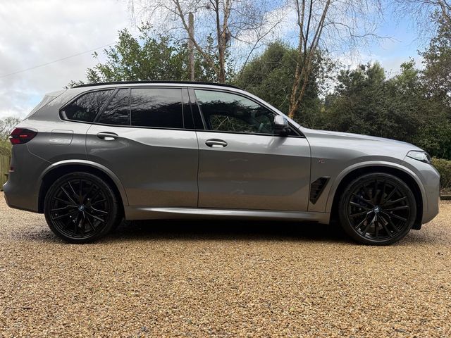 Image for 2025 BMW X5 50E M SPORT PRO XDRIVE *Tech Pack…SkyLounge…22 inch Alloys*