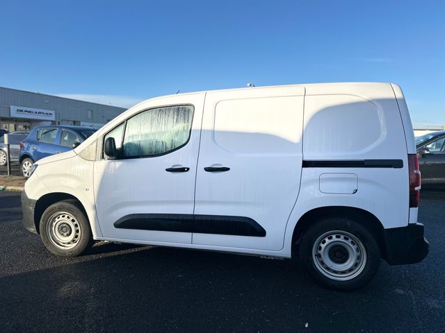 Image for 2025 Peugeot Partner Pro Plus1.5 Hdi 100 650kg 6.4