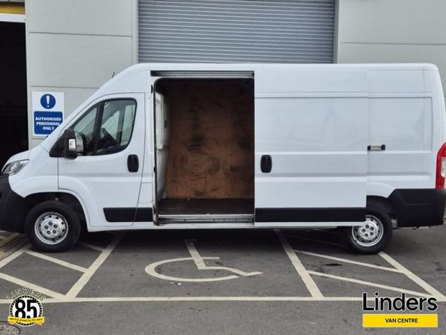 Image for 2024 Opel Movano L3H2 EX DEMO