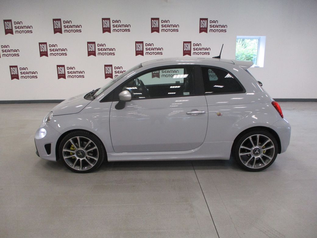 Image for 2022 Abarth 595 1.4 Turismo 165PS 3DR-LEATHER INTERIOR-SPORT SEATING & INTERIOR-LOW KM'S