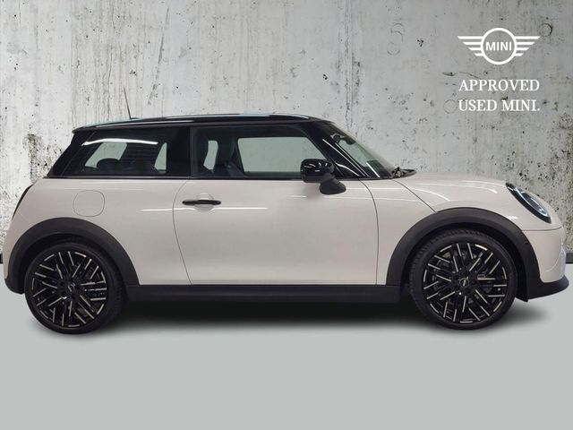 Image for 2024 Mini Cooper Cooper C 3 Door