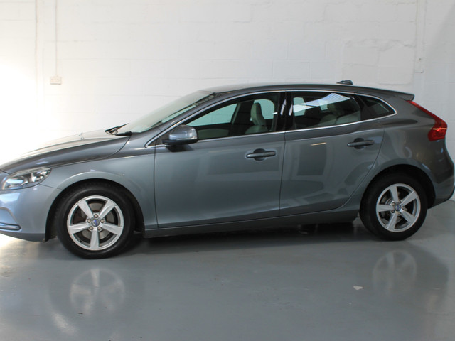 Image for 2016 Volvo V40 D2 SE ED 5DR