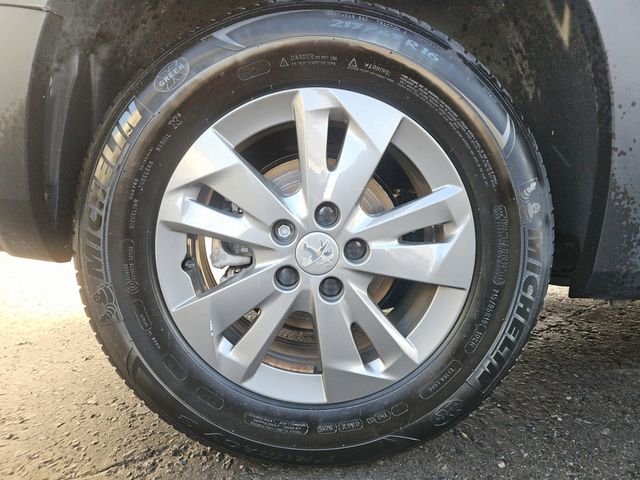 Image for 2023 Peugeot Rifter Automatic wheelchair access