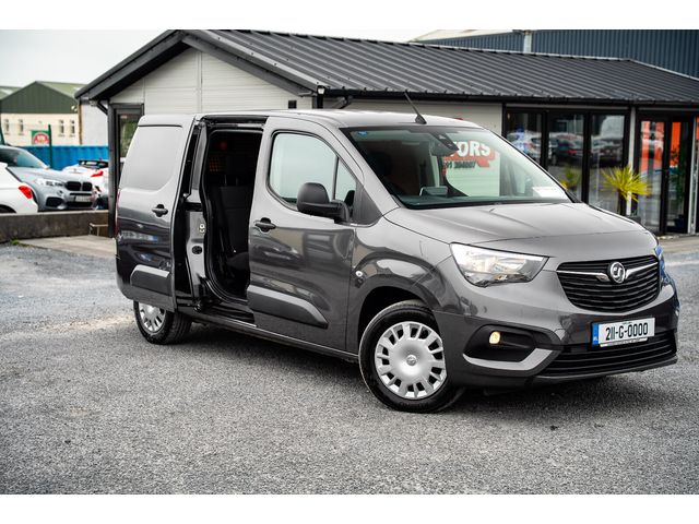 Image for 2021 Vauxhall Combo 