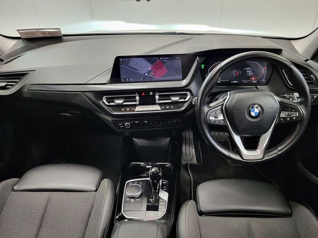 Image for 2023 BMW 1 Series 118i SE Auto