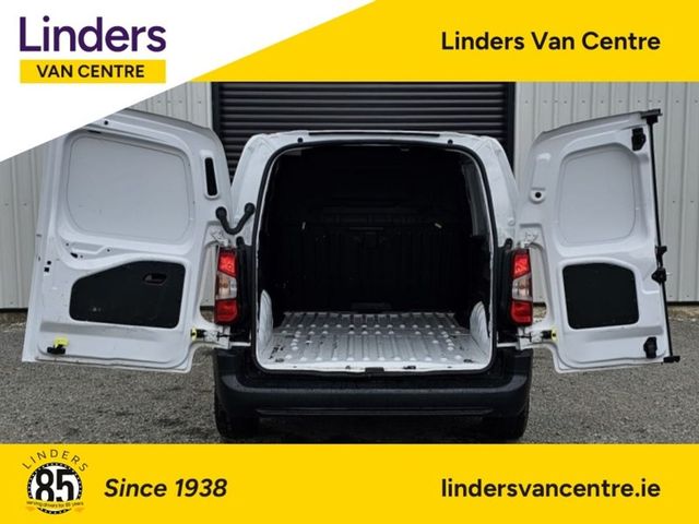 Image for 2023 Opel Combo 3 SEATS / VERY CLEAN